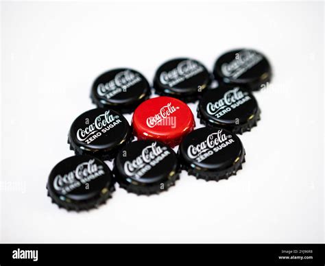 Coca Cola Plastic Bottle Cap Table - Great Research