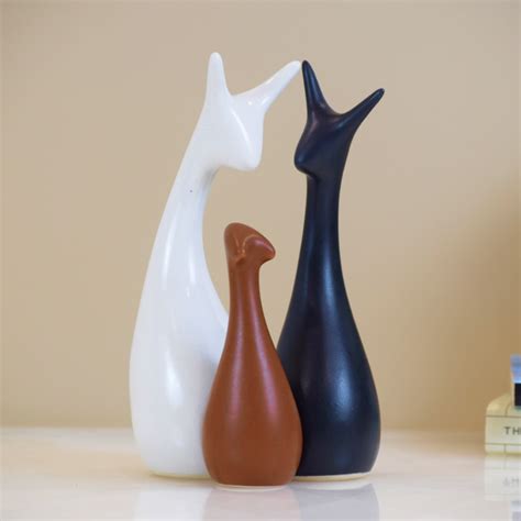 Deer Family Ceramic Showpiece: Elegant Home Décor Trio – The Golden Theory