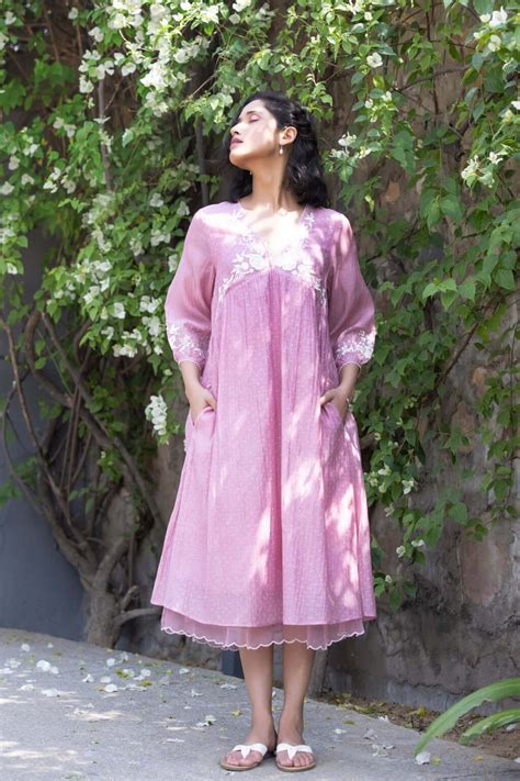 lagom-dhoti – Karuna Khaitan