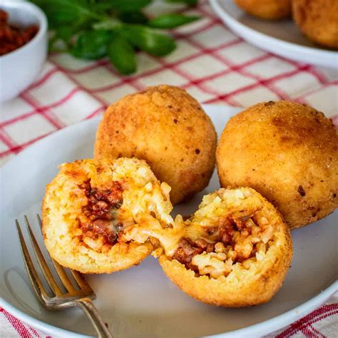 🍚 Italian Arancini Balls – A Crispy, Creamy Italian Snack – New and Tips