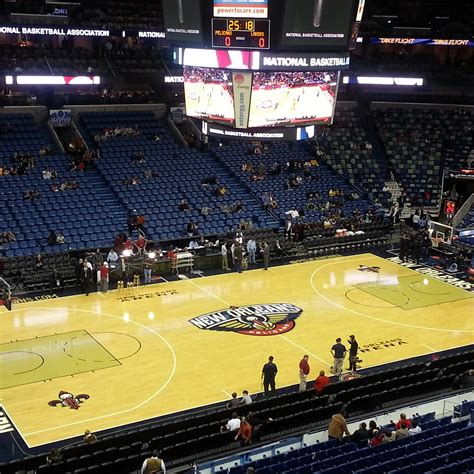 Pelicans | Smoothie King Arena: New Orleans Pelicans | Ray FitzGerald ...