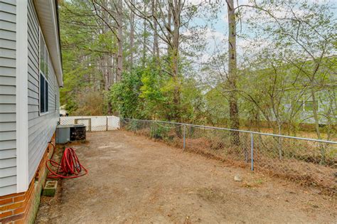 3020 Padgett Rd, Hopkins, SC 29061