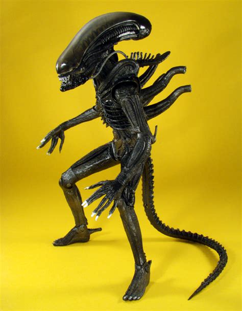 Alien Alien Aliens Toy Commercial 的图像结果