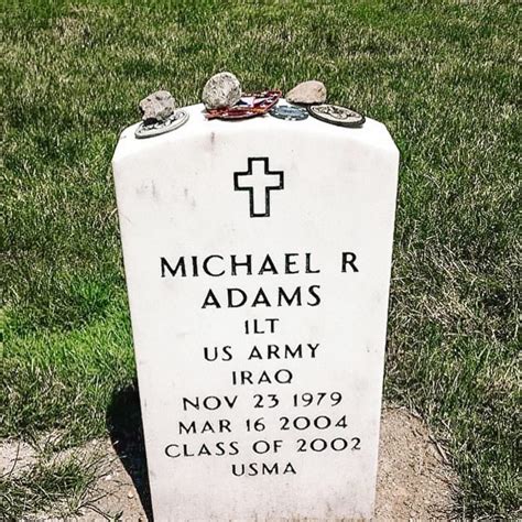 Rebecca Yarros | They're up!⁠ ⁠ The bonus chapters from the FOURTH WING ...