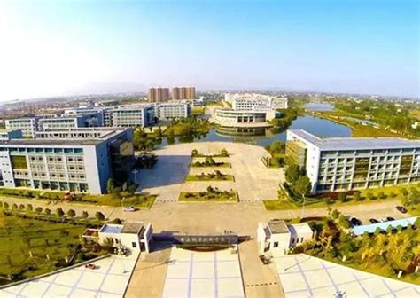 安庆皖江中等专业学校圆满完成2021年普通高校招生考试网上报名工作