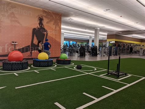 LA FITNESS - 2656 Hylan Blvd 2ND Floor Ste 250, Staten Island NY ...