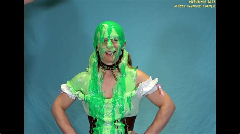 Messy Business Suits 的图像结果