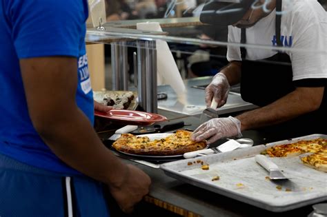 Eastern Illinois University South Quad Dining Center | EIU Dining ...