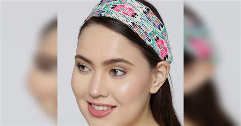 Check Out These Five Bandana Headbands | LBB