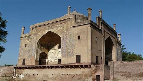 Chini Ka Rauza Is A Fascinating Hidden Marvel In Agra