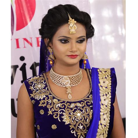 Buy Khushi Macc Combo Compact, 2 Lispstick, Eyelashes, Conceller, Kajal ...