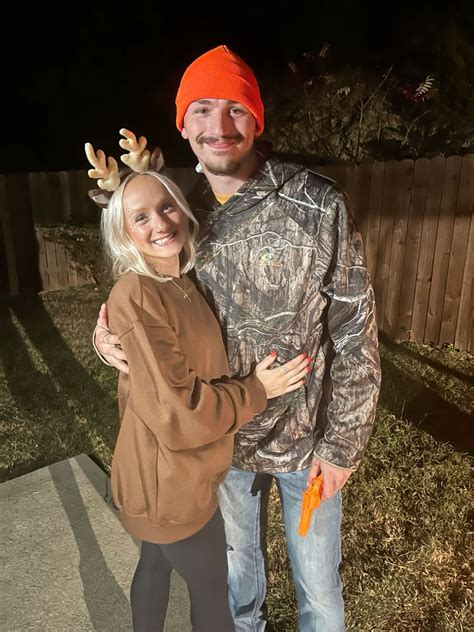 Hunter & Deer Couples Costume🤎 | Cute couples costumes, Cute couple ...