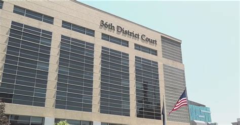 36th District Court in Detroit evacuated due to bomb threat - CBS Detroit