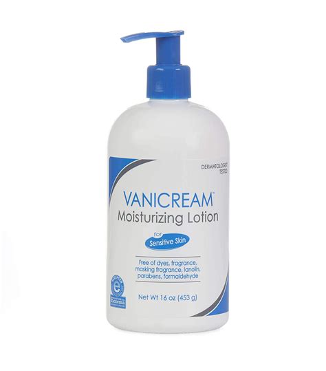 20 Dermatologist-Recommended Moisturizers for Glowy Skin | Who What Wear