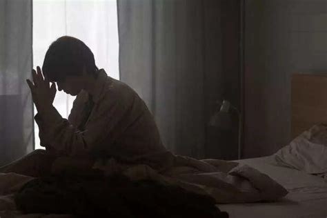 We’re More Connected Than Ever—So Why Are We Dying of Loneliness?