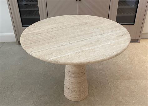 Bespoke Round Italian Dining Table in Travertine For Sale at 1stDibs