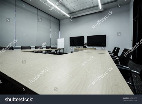 Board Room Meeting 的图像结果
