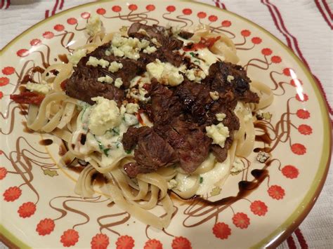 Made To Order: Steak Gorgonzola Alfredo - Olive Garden Copy Cat Recipe