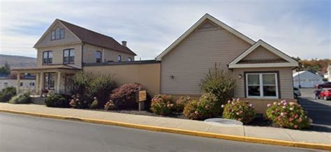 Hollinger Funeral Home | Compassionate Funeral & Cremation Services