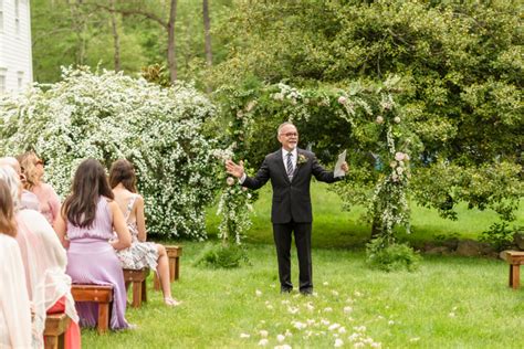 Backyard Wedding Checklist 的图像结果