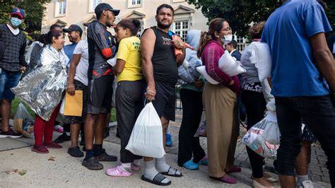 Opinion | DeSantis’s Martha’s Vineyard Migrants Stunt Shows the Asylum ...