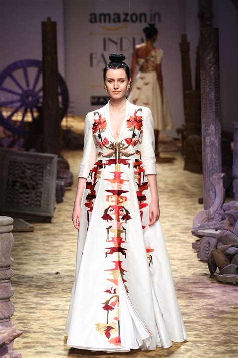 Samant Chauhan at Amazon India Fashion Week spring/summer 2017 | Vogue ...