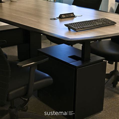 Conference Table 的图像结果