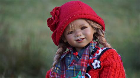 Download wallpaper face, smile, background, clothing, toy, portrait ...