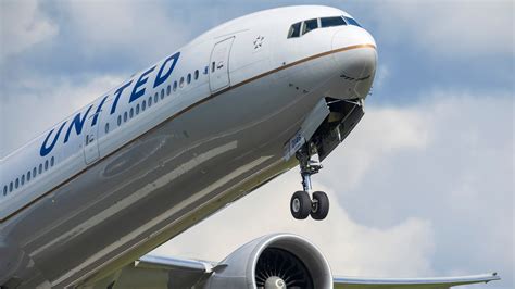 How To Use The United Airlines MileagePlus Status Match