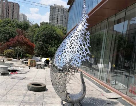 玻璃钢雕塑厚度是多少，玻璃钢雕塑是不是越厚越好? - 杜克实业