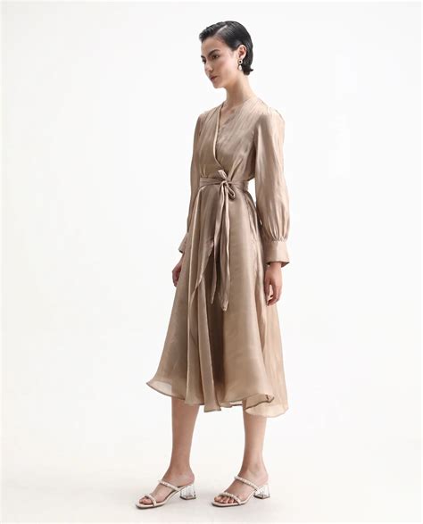 Buy Women s New Arrivals Dresses, Tops & More | Rareism