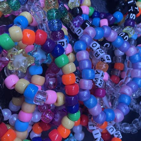 Kandi Skull Hand Tutorial 的图像结果