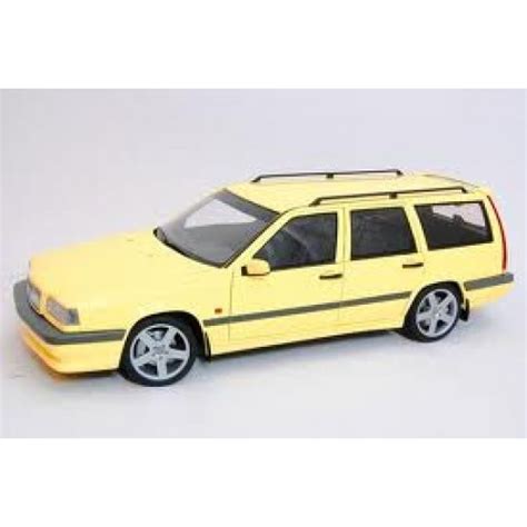 Autoart - Car Scale Models - 118 Volvo 850 T-5R Estate 1995 Cream Yellow