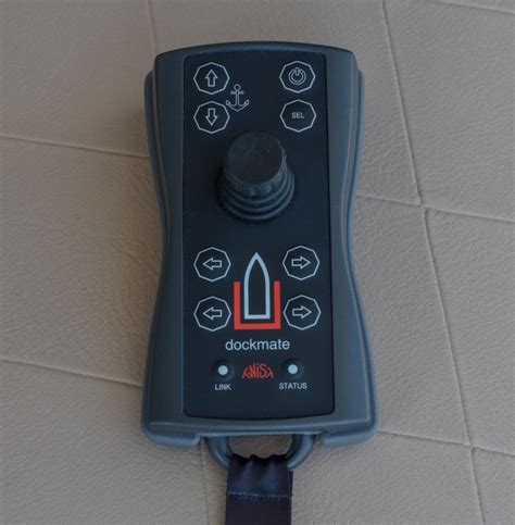 Dockmate Wireless Remote Control Docking System 的图像结果