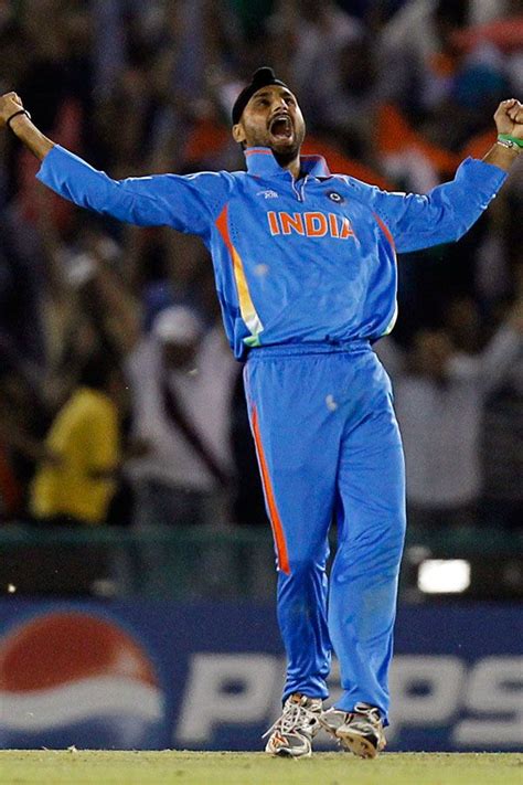 Harbhajan Singh’s Bio, Age, Relationships, Latest Buzz, Photos & Videos
