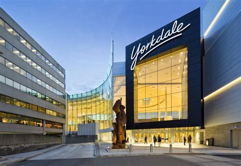 Shopping at Yorkdale Shopping Centre | Destination Toronto
