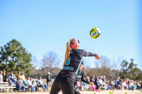 Beach Volleyball Falls Short on Day Two of the Longhorn Invitational ...