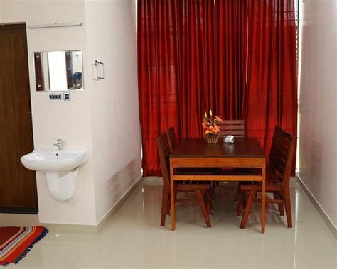 INDEEVARAM RESIDENCY (Trivandrum, Kerala) - Hotel Reviews, Photos, Rate ...