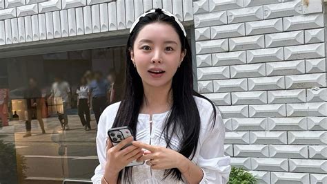 'Getting Out Of Hand': J-Hope’s Sister Jung Ji-Woo SLAMS Trolls For ...