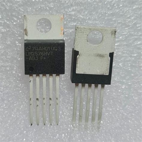 Voltage Regulators - AD558JN Integrated Circuits Importer from Mumbai