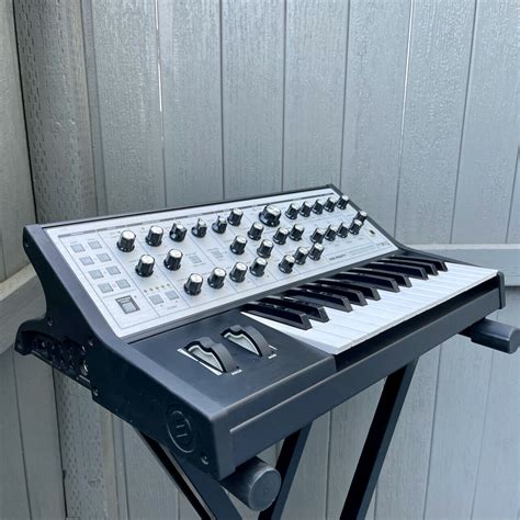 MATRIXSYNTH: Moog Sub Phatty Analog Synthesizer