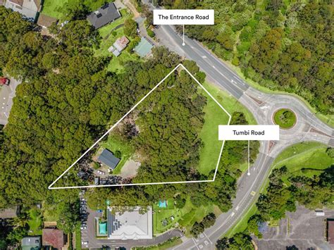 861 The Entrance Road, Wamberal NSW 2260 - House for Sale | Domain