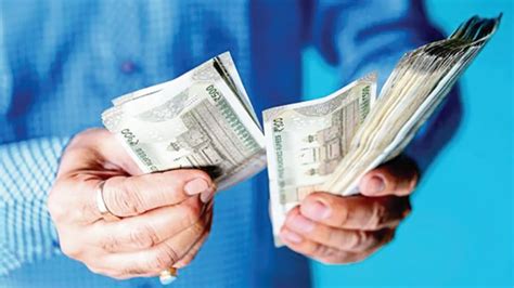 Banks Sanction ₹62,791 Crore To 2.75 Lakh Beneficiaries Under Stand-Up ...