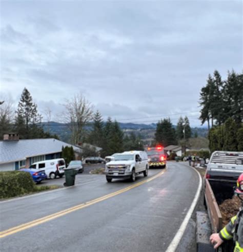 Gas leak causes neighborhood evacuation in Cowlitz County