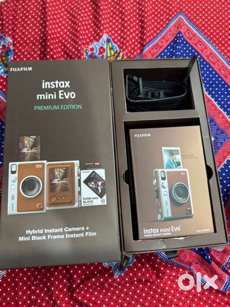 Fujifilm Instax Mini Evo Premium Edition (Brown) + Black Frame Film ...