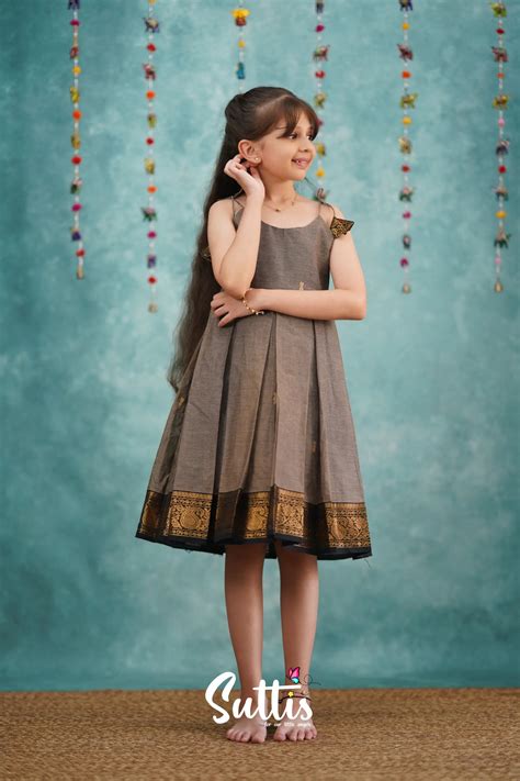 Raaga Cotton Frock- Grayish Brown – Ivalinmabia
