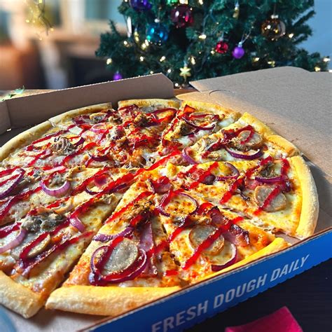 Explore Domino's Menu and Price UK, How to Order, Awesome Deals, and More! - Slice Pizzeria