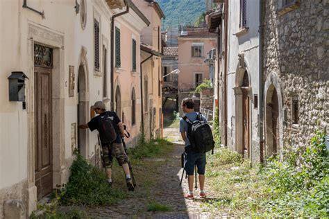 The Abandoned City on a Mountain in Italy — Abandoned Central