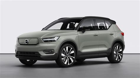 Volvo_XC40_Recharge_P8_AWD_in_Sage_Green - Stendahls Bil