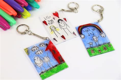 SHRINKY DINK KEYCHAINS ~ Nifty Thrifty DIYer